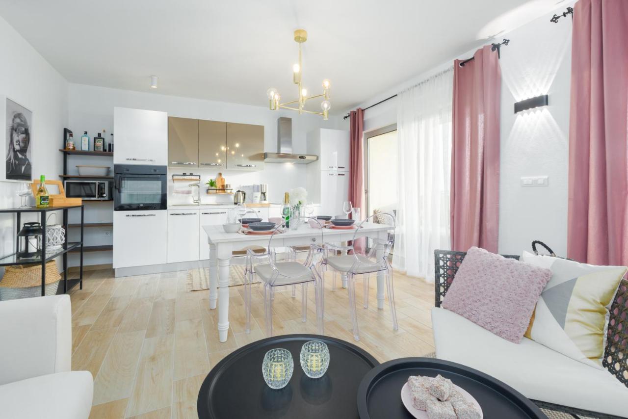 Apartment Eden Μεντουλίν Εξωτερικό φωτογραφία